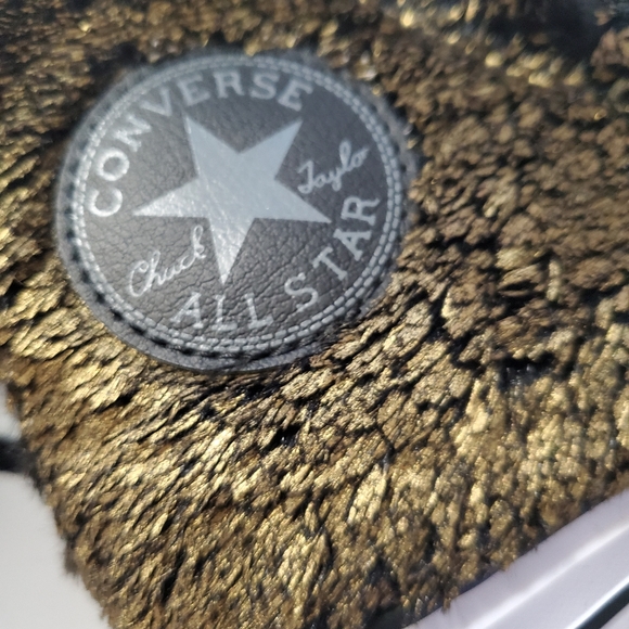 converse - Picture 3 of 5